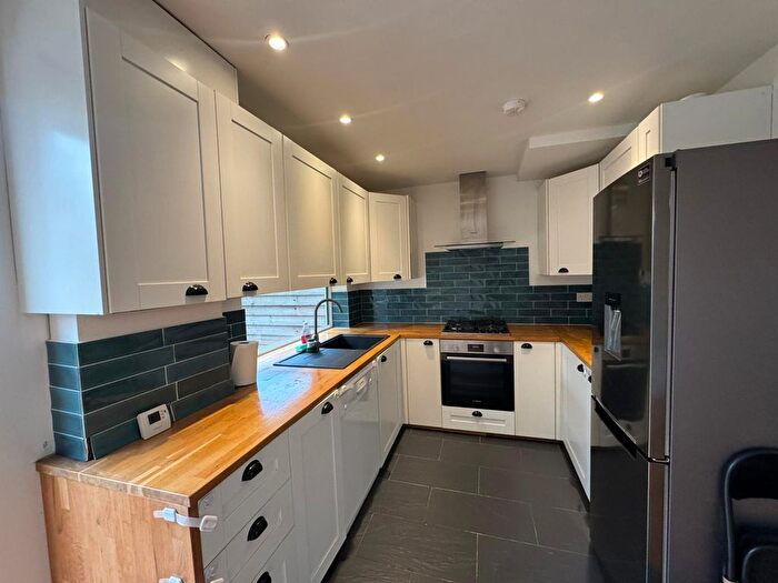 4 Bedroom Terraced House To Rent In South Hall Drive, Rainham, RM13