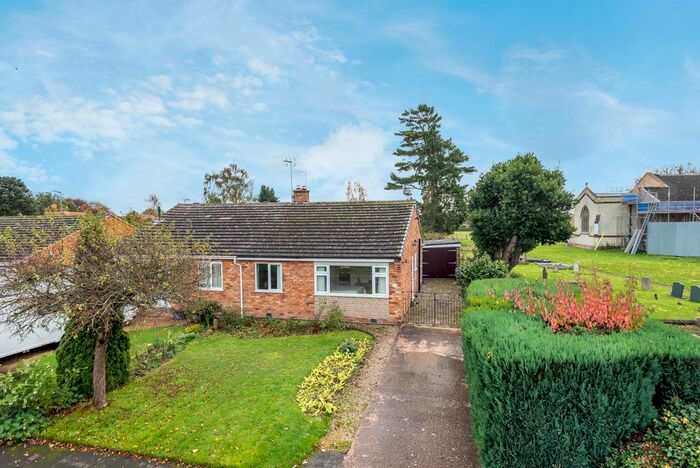 2 Bedroom Bungalow For Sale In Brooks Close, Rugby, CV23