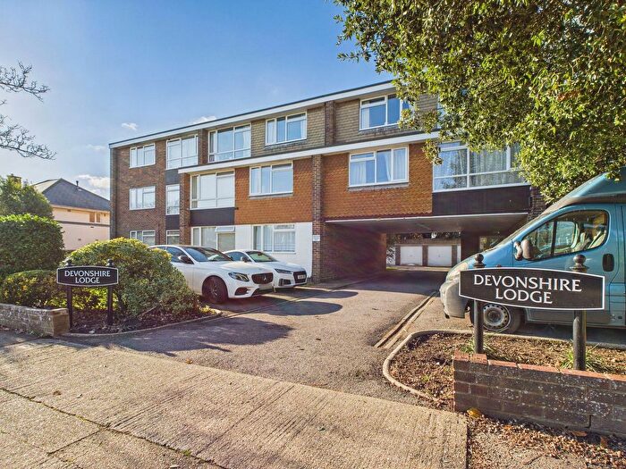 2 Bedroom Flat For Sale In Devonshire Lodge, Brooklyn Avenue, Worthing, BN11