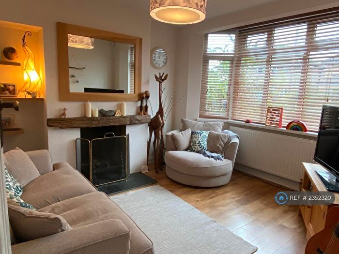 3 Bedroom Semi-Detached House To Rent In Stanway Road, Headington, Oxford, OX3