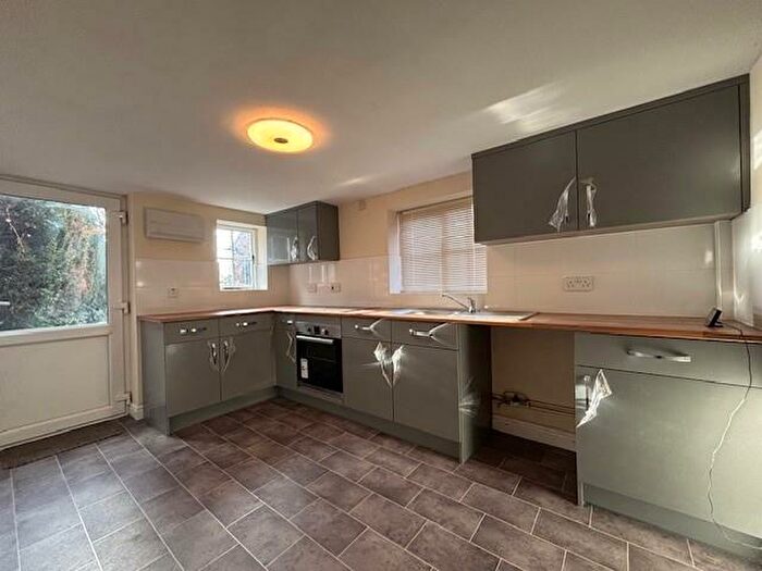 2 Bedroom Detached House To Rent In Main Street, Upton, NG23