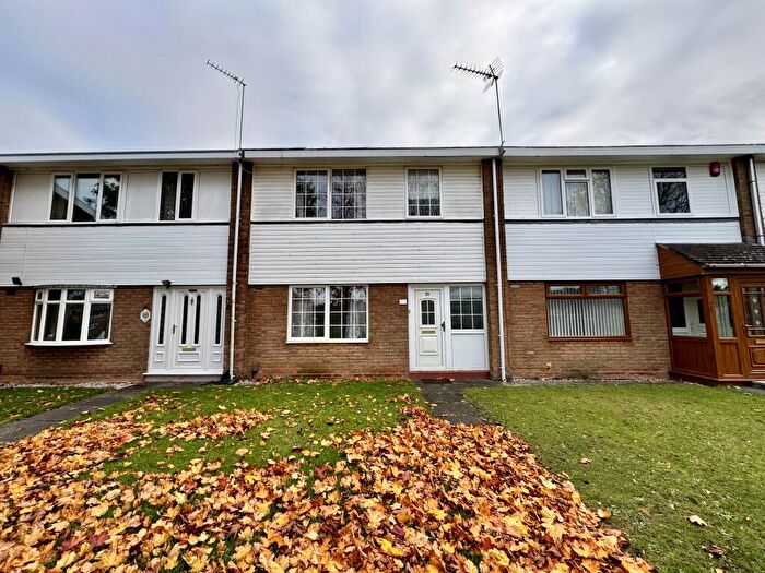 3 Bedroom House To Rent In Pedmore Walk, Oldbury, B69