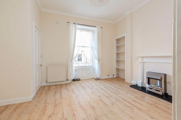 2 Bedroom Flat For Sale In , , Viewforth Gardens, Edinburgh, EH10