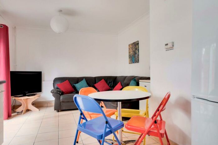 4 Bedroom House To Rent In Essex Road, Canterbury, CT1