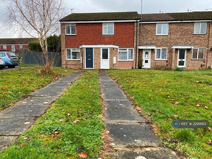 2 Bedroom Terraced House To Rent In Kingsley Road, Horley, RH6
