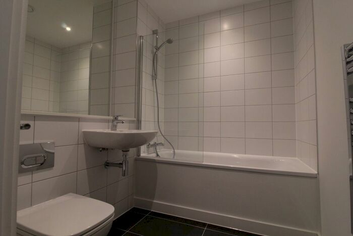 1 Bedroom Flat To Rent In Trafford, Wharf End, Trafford Park, M17