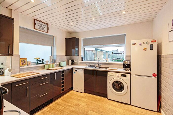 2 Bedroom Bungalow For Sale In Broadpool Lane, Hambleton, Poulton-le-Fylde, Lancashire, FY6