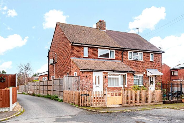 2 Bedroom House For Sale In Longcroft, Aston Clinton, Buckinghamshire, HP22