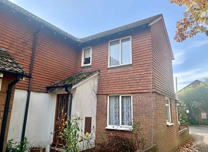 2 Bedroom House To Rent In Banister Park, SO15