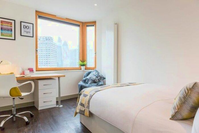 Studio To Rent In Education Square, London, E1