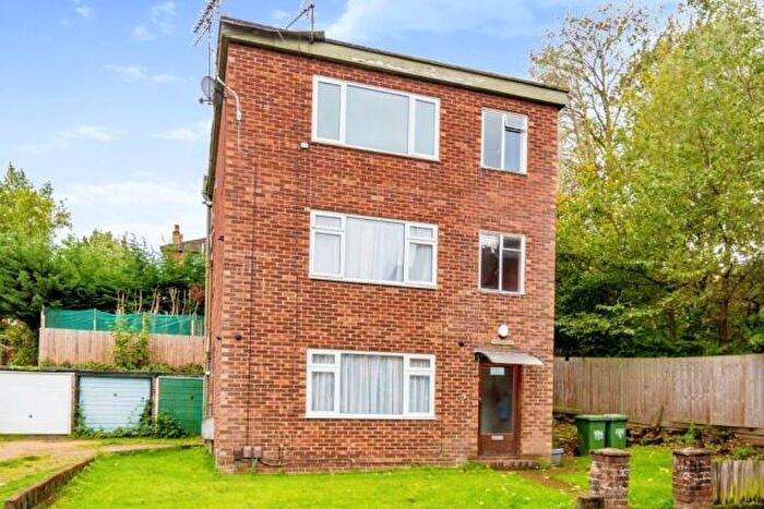 1 Bedroom Flat To Rent In Thackeray Court, Portswood, SO17