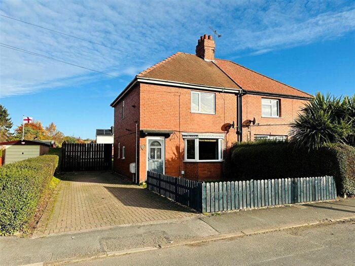 3 Bedroom Semi-Detached House To Rent In West End, Pollington, DN14