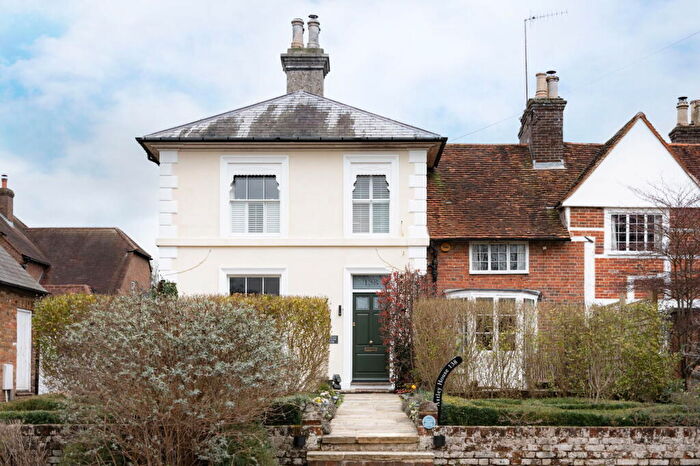 4 Bedroom Semi Detached House For Sale In Piccotts End, Hemel Hempstead, Hertfordshire, HP1