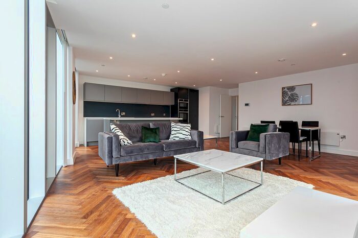 3 Bedroom Flat To Rent In South Tower, Deansgate Square, Owen Street, M15