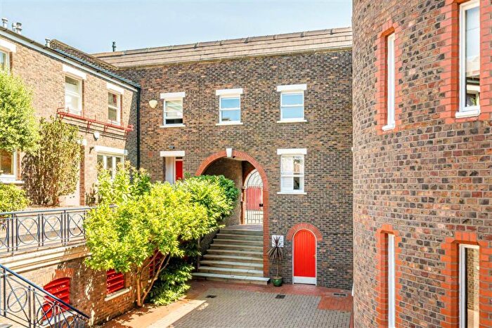 2 Bedroom Flat For Sale In Heralds Place, Kennington, SE11