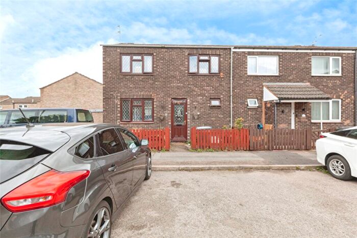 3 Bedroom End Of Terrace House For Sale In Capesthorne Close, North Evington, Leicester, LE5