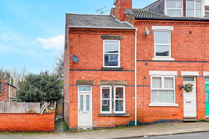3 Bedroom End Of Terrace House For Sale In Lord Street, Nottingham, NG2