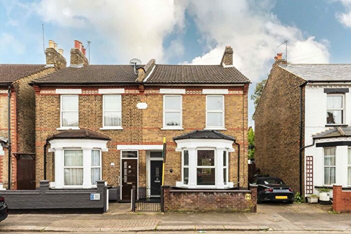 3 Bedroom Semi-Detached House To Rent In Eastbourne Road, Brentford, TW8