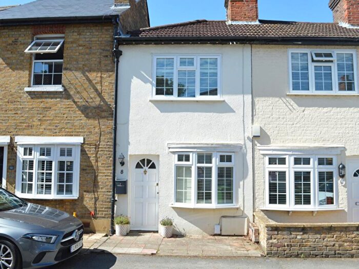 2 Bedroom Terraced House For Sale In Pantile Road, Weybridge, KT13
