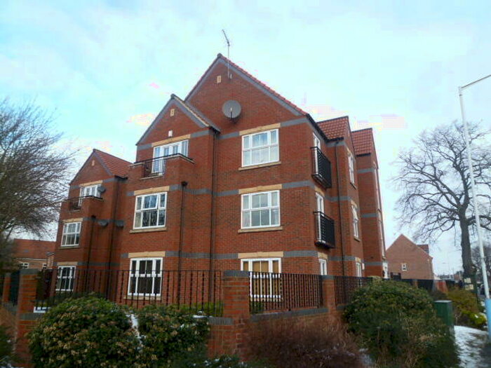 2 Bedroom Flat To Rent In Beach Court, Wolfreton Road, Anlaby, East Yorkshire, HU10