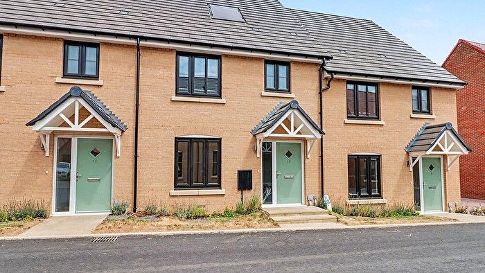 3 Bedroom Detached House For Sale In Holden Road, Hemel Hempstead, HP3