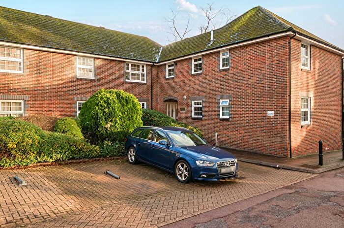 2 Bedroom Detached House For Sale In Cross Street, Winchester, Hampshire, SO23