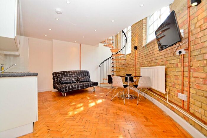 Flat To Rent In Virginia Road, Shoreditch, E2