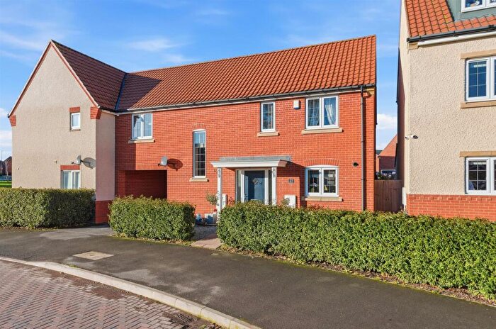 4 Bedroom Semi Detached House For Sale In Whinfell Road, Chesterfield, S41