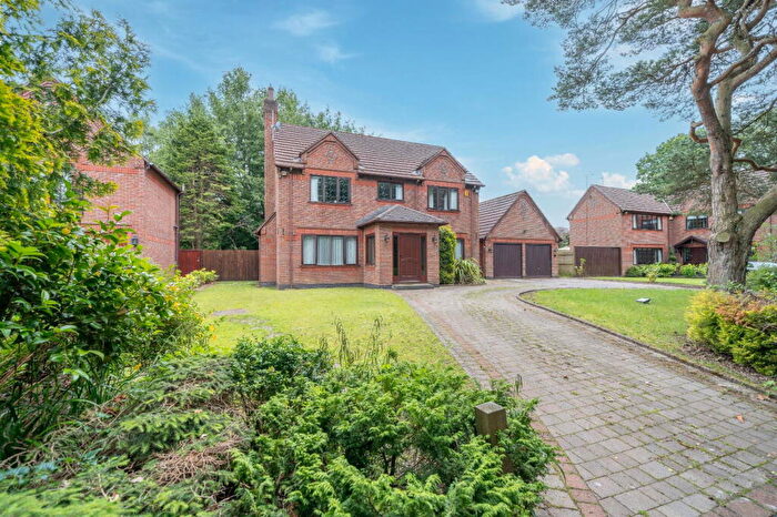 4 Bedroom Detached House For Sale In Dumbreeze Grove, Knowsley, Prescot, L34