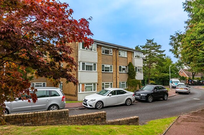 1 Bedroom Flat For Sale In Chenies Close, Tunbridge Wells, TN2