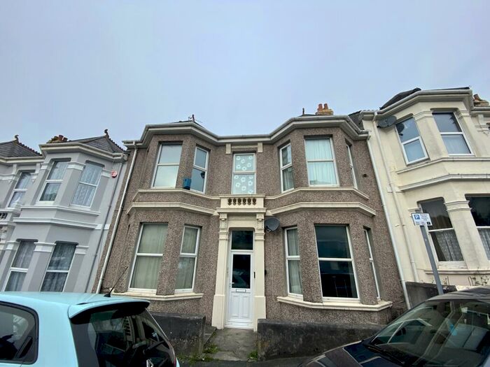 1 Bedroom Flat To Rent In Pentillie Road, Plymouth, PL4