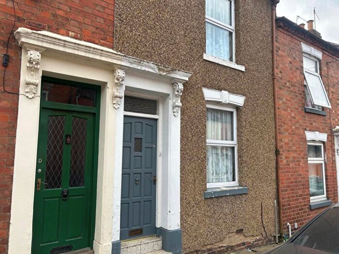2 Bedroom Property To Rent In Hampton Street, NN2