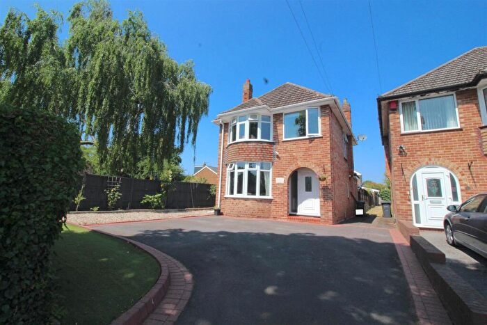 3 Bedroom Detached House For Sale In Horse Shoes Lane, Birmingham, B26