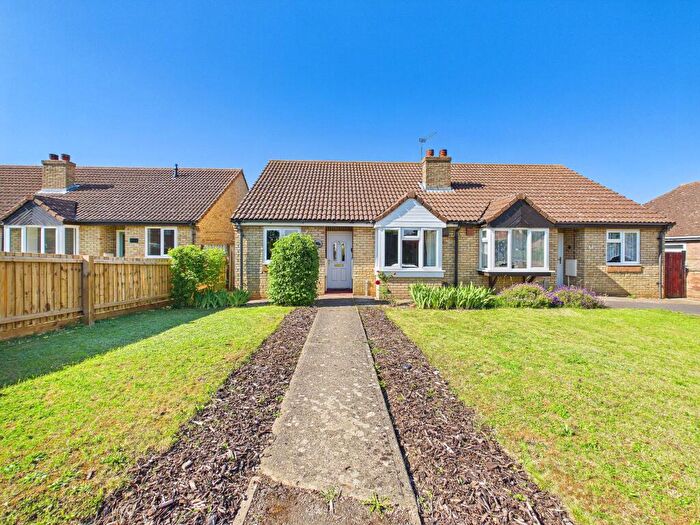 2 Bedroom Bungalow For Sale In Bushmead Road, Eaton Socon, St. Neots, PE19