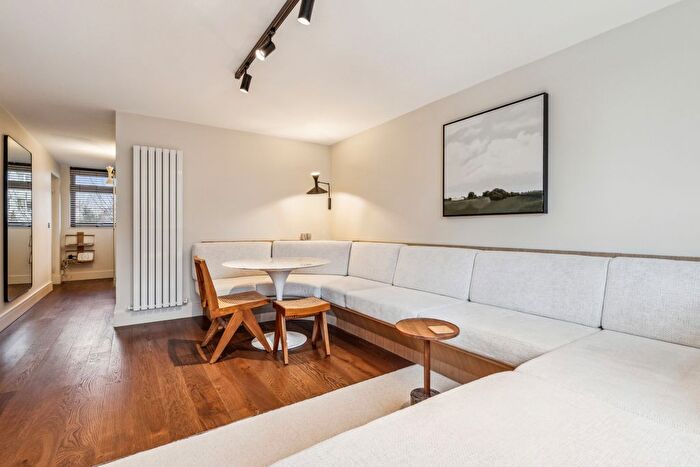 1 Bedroom Flat To Rent In South Court, Kersfield Road, SW15