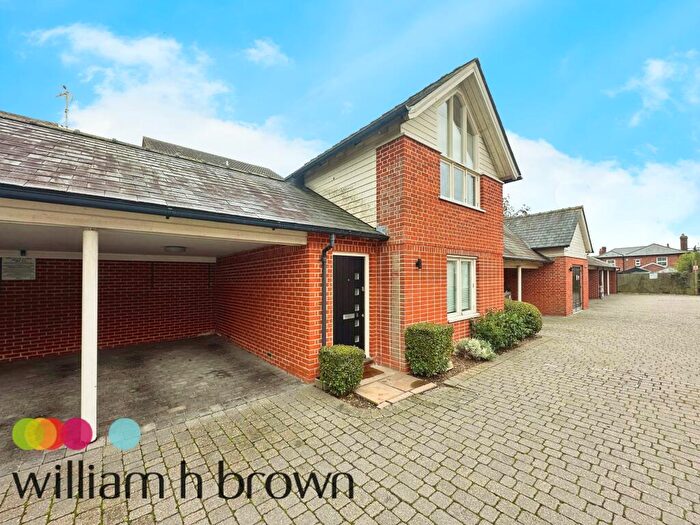 2 Bedroom Link Detached House To Rent In Old St Michaels Drive, Braintree, CM7