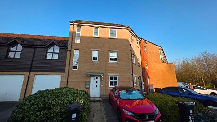 2 Bedroom Apartment For Sale In The Sidings, Mangotsfield, Bristol, BS16