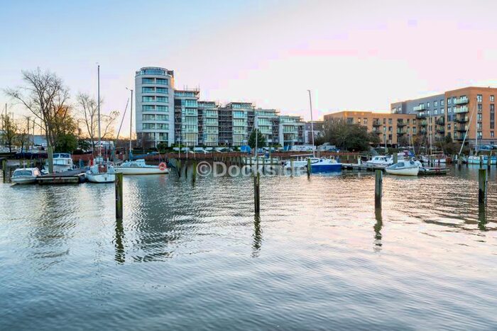 4 Bedroom Flat To Rent In Pier Road, Gillingham, ME7