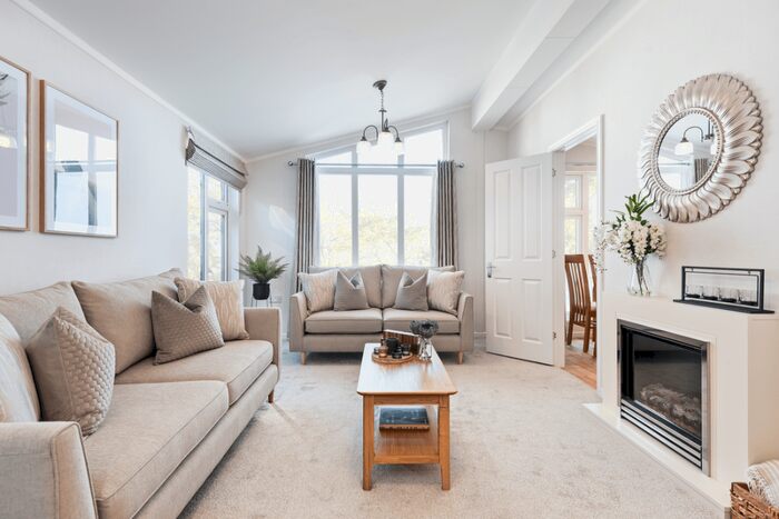 2 Bedroom Park Home For Sale In Riverside Meadow At Newport Park, Topsham Road, Exeter, Devon, EX2