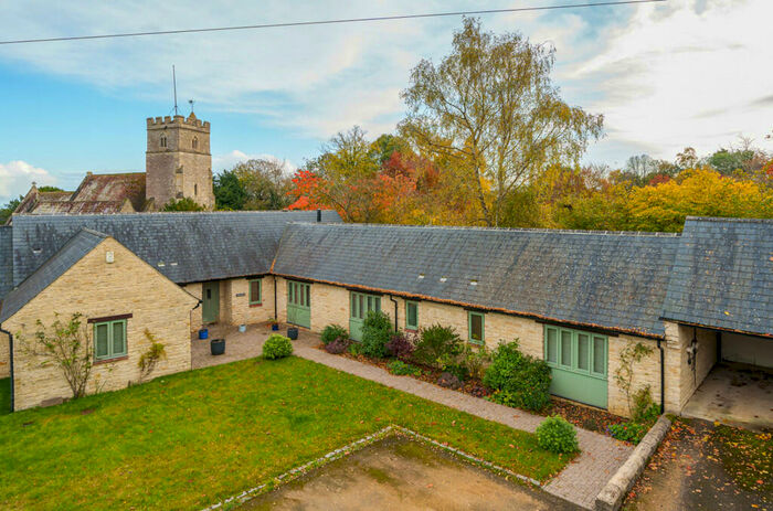 4 Bedroom Link Detached House For Sale In Church Close, Stanton St. John, Oxfordshire, OX33