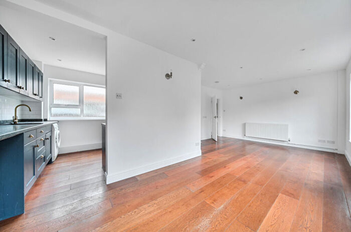 2 Bedroom End Of Terrace House For Sale In Essex Street, Brighton, East Sussex, BN2
