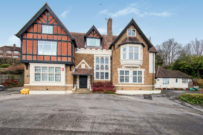 1 Bedroom Apartment To Rent In Guildown Road, Guildford, GU2