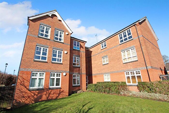 2 Bedroom Apartment To Rent In The Nurseries, Northampton, NN1