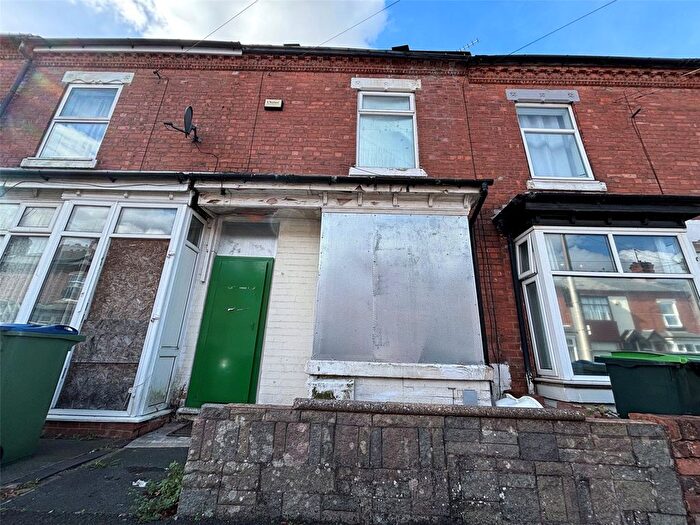 2 Bedroom Terraced House For Sale In Wattis Road, Smethwick, West Midlands, B67