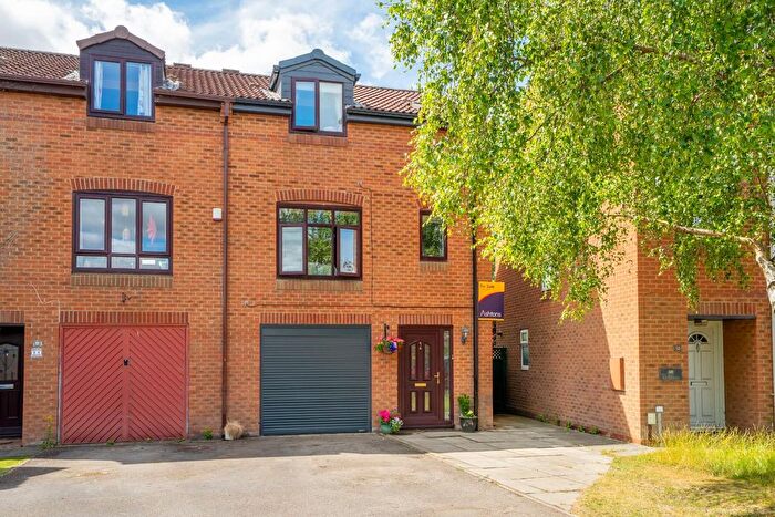 4 Bedroom Semi-Detached House For Sale In Ebsay Drive, York, YO30