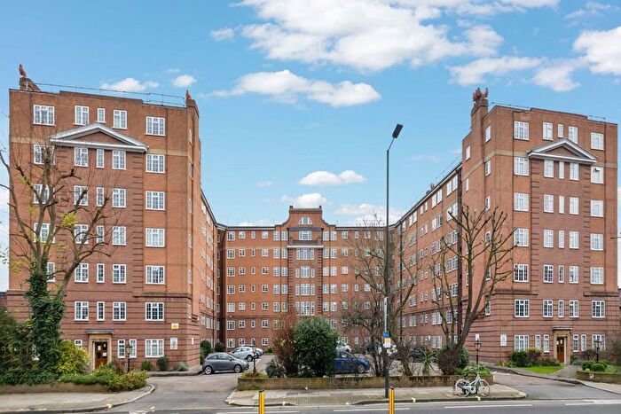 1 Bedroom Flat For Sale In Goldhawk Road, London, W6