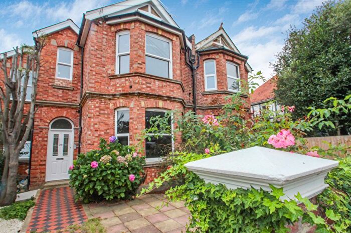 1 Bedroom Flat To Rent In Boundary Road, Worthing, BN11