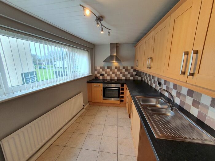 4 Bedroom End Of Terrace House To Rent In Ryal Walk, Kenton, Newcastle Upon Tyne, NE3