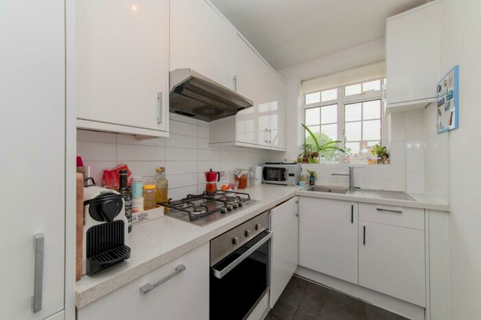 2 Bedroom Flat To Rent In Cecile Park, Crouch End, N8