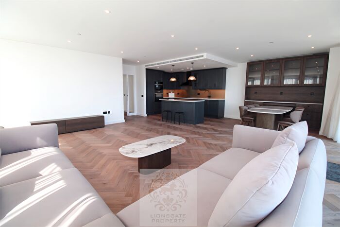 3 Bedroom Apartment To Rent In Merino Gardens, E1W